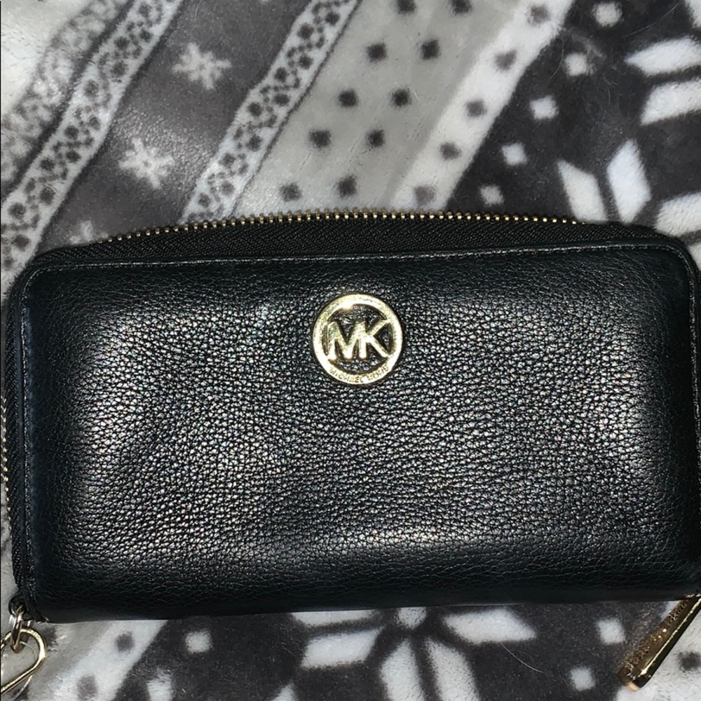 Michael Kors wallet